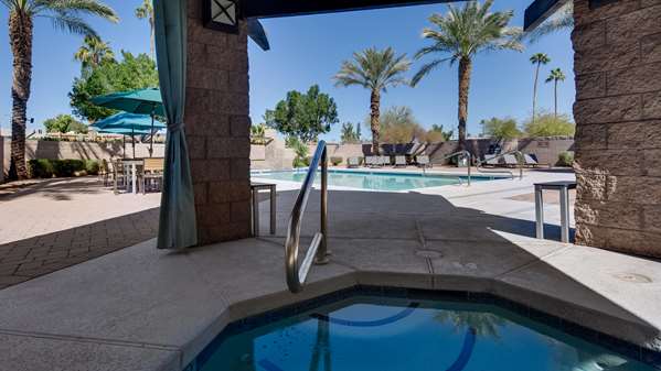 Pool - Best Western Plus Sundial Resort Scottsdale