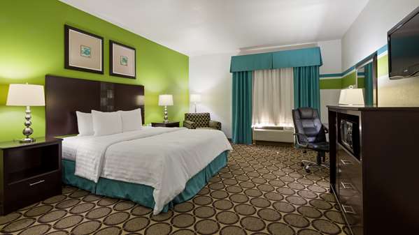  - Best Western Douglas Inn & Suites