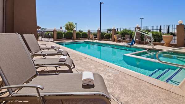 Pool - Best Western Douglas Inn & Suites