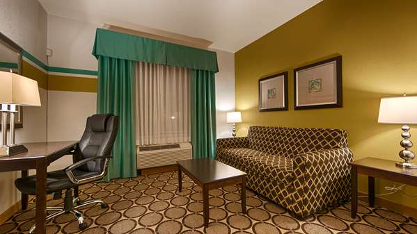 Suite - Best Western Douglas Inn & Suites