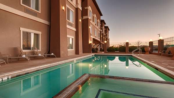 Pool - Best Western Douglas Inn & Suites