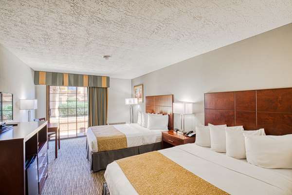  - Best Western Green Valley Inn - I-19, Exit 65