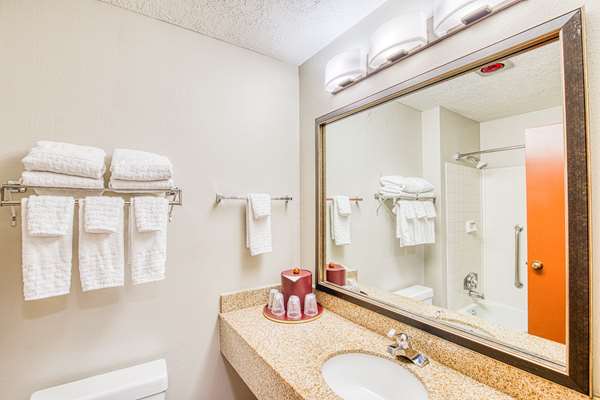  - Best Western Green Valley Inn - I-19, Exit 65