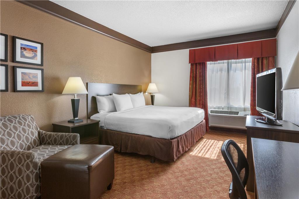 Best Western Tolleson Hotel-guestroom-Guest Room,On-Site.jpg