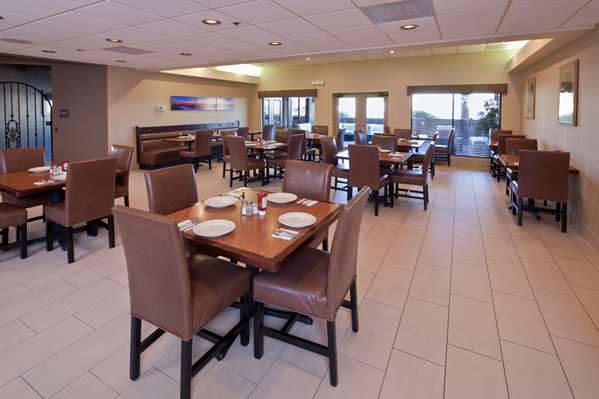 Restaurant - Best Western Plus Scottsdale Thunderbird Suites