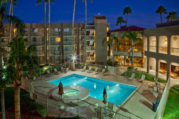 Exterior view - Best Western Plus Scottsdale Thunderbird Suites