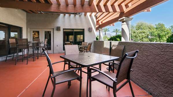 Bar - Best Western Plus Scottsdale Thunderbird Suites