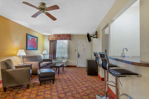 Suite - Best Western Benton Inn - I-30, Exit 118