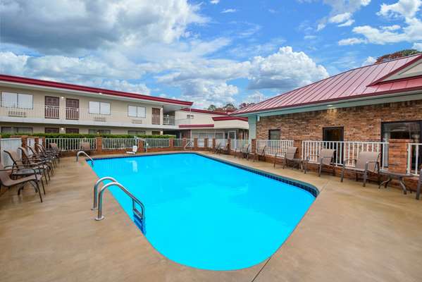 Pool - Best Western Winners Circle Inn Hot Springs