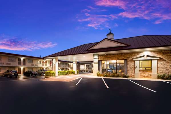 Exterior view - Best Western Winners Circle Inn Hot Springs