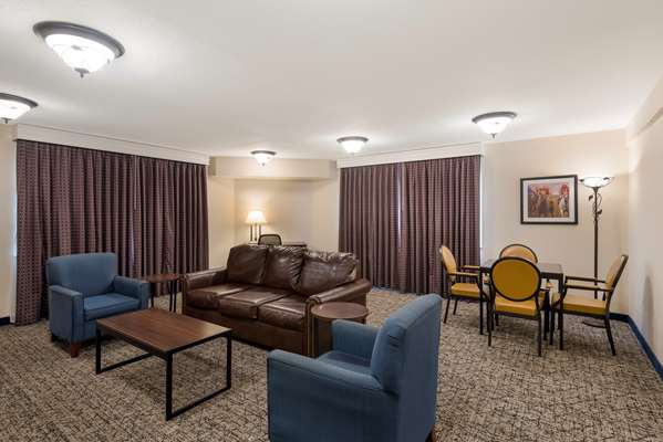 Suite - Best Western Winners Circle Inn Hot Springs