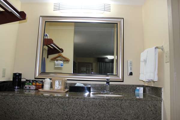  - Best Western Jacksonville Inn