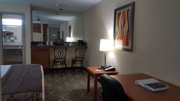 Suite - Best Western Jacksonville Inn