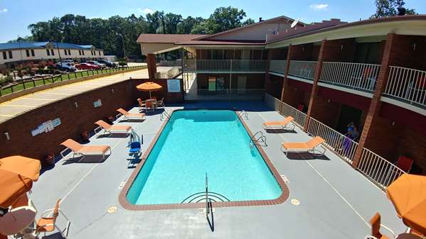 Pool - Best Western Jacksonville Inn