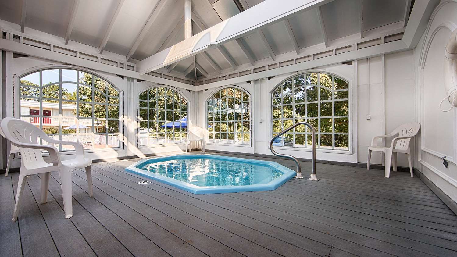 Best Western Eureka Inn Eureka Springs, AR See Discounts