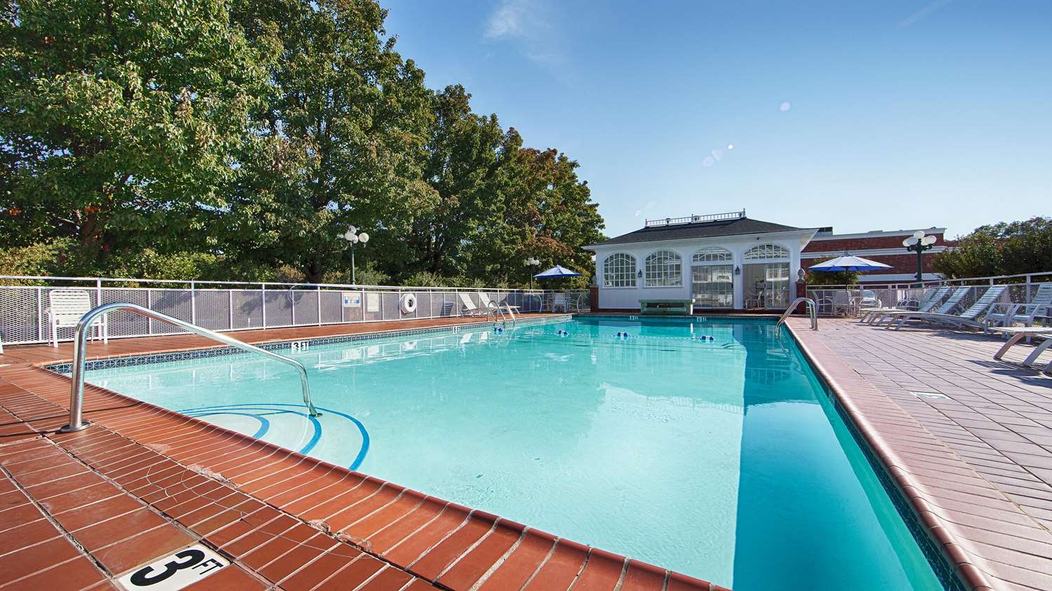 Best Western Eureka Inn Eureka Springs, AR See Discounts