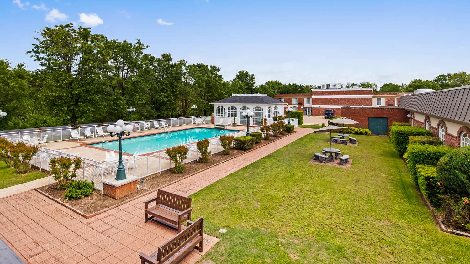 Best Western Eureka Inn Eureka Springs, AR - See Discounts