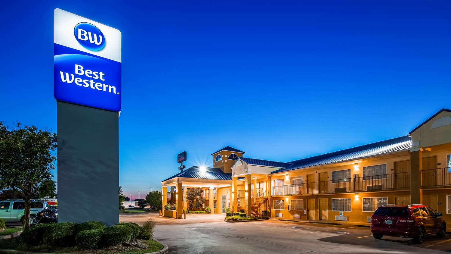 Best Western Inn Van Buren - I-40, Exit 5, AR - See Discounts