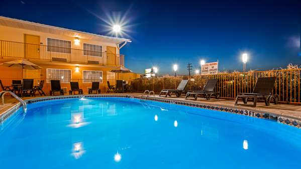 Pool - Best Western Inn Van Buren - I-40, Exit 5