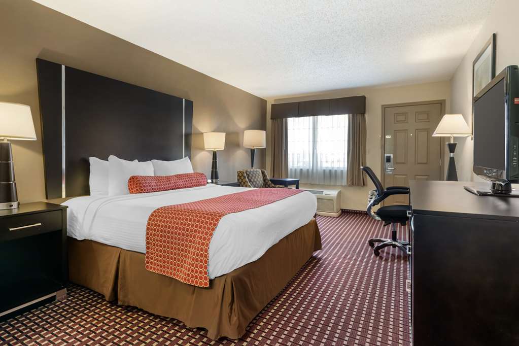 Best Western Van Buren Inn-guestroom-Guest Room,On-Site.jpg