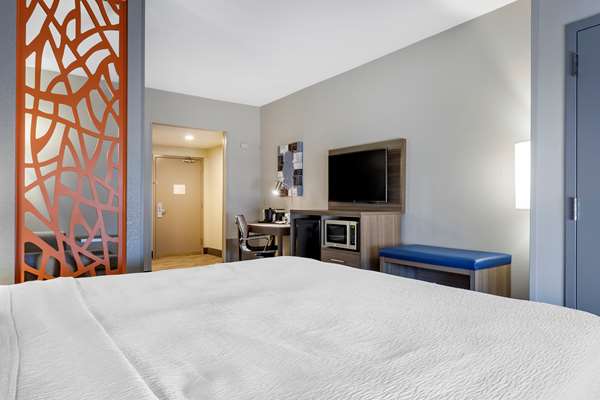  - Best Western Plus Castlerock Inn & Suites Bentonville
