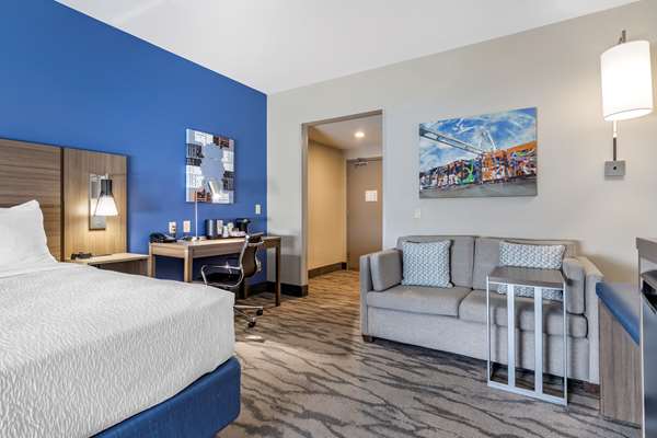  - Best Western Plus Castlerock Inn & Suites Bentonville