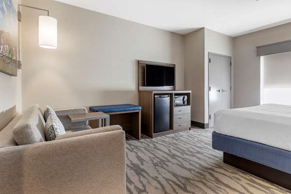  - Best Western Plus Castlerock Inn & Suites Bentonville