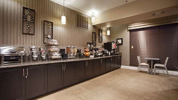 Amenities - Best Western Plus Texarkana Inn & Suites - I-30, Exit 1
