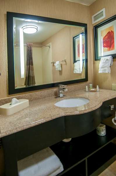  - Best Western Plus JFK Inn & Suites North Little Rock - I-40, Exit 153
