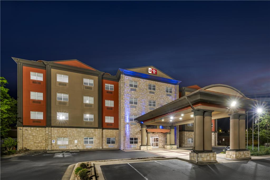 Best Western Plus JFK Inn & Suites