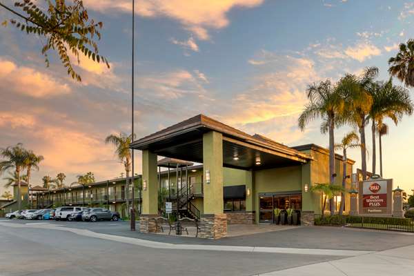 Exterior view - Best Western Plus Pavilions Anaheim - I-5, Exit 109