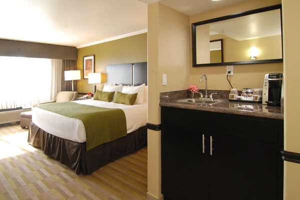  - Best Western Motor Inn Canoga Park