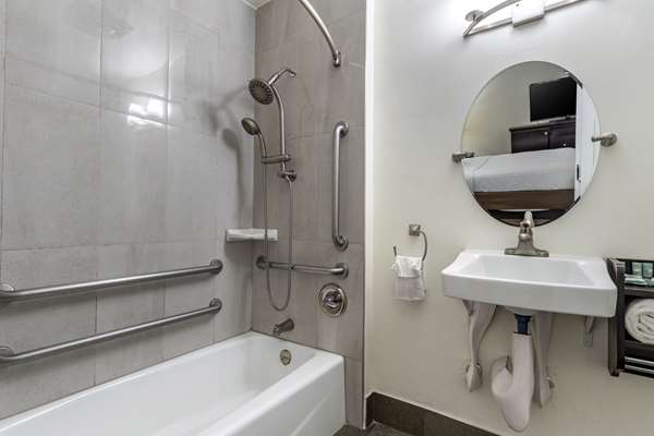  - Best Western Town House Lodge Carmel