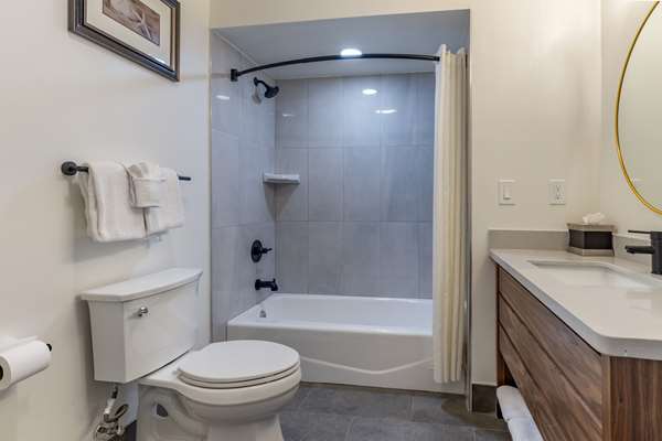  - Best Western Town House Lodge Carmel