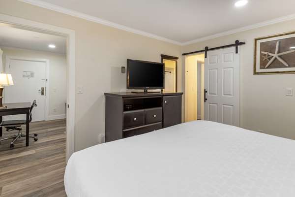  - Best Western Town House Lodge Carmel