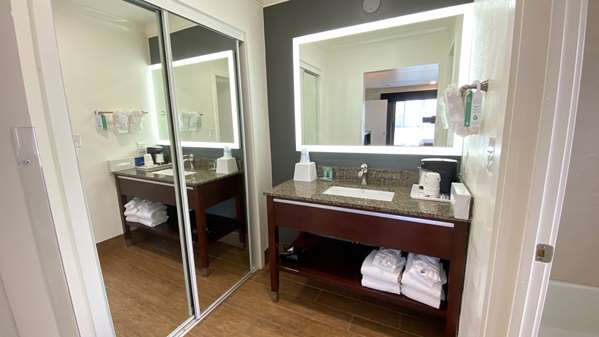  - Best Western Park Crest Motel Monterey