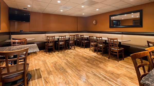 Restaurant - Best Western Petaluma Inn - CA 116, Exit 474