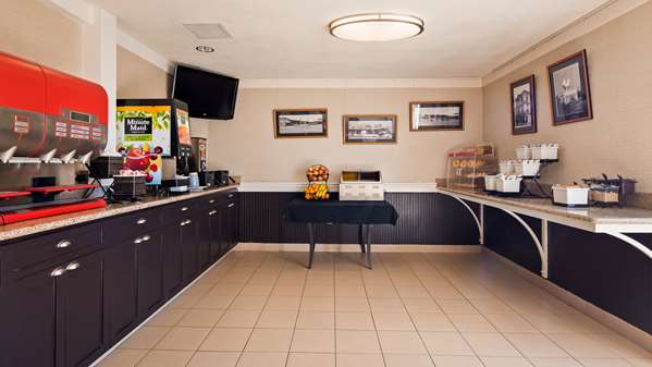 Restaurant - Best Western Petaluma Inn - CA 116, Exit 474