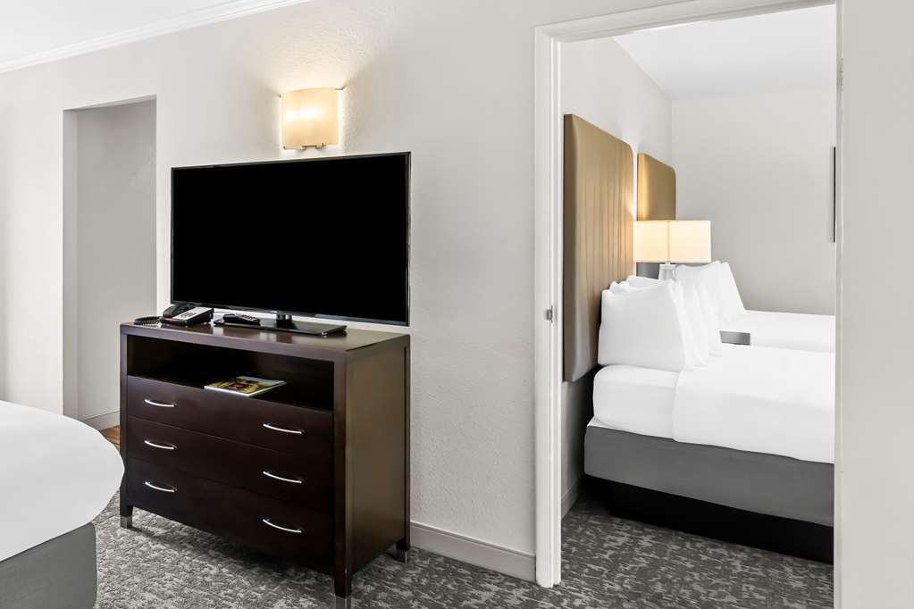 Best Western Garden Inn-guestroom-Guest Room,Suite,On-Site.jpg