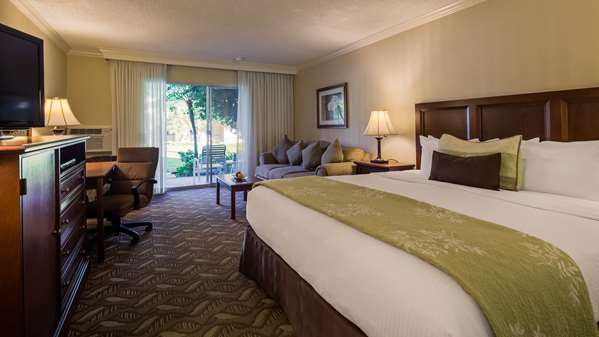  - Best Western Plus Pepper Tree Inn Santa Barbara