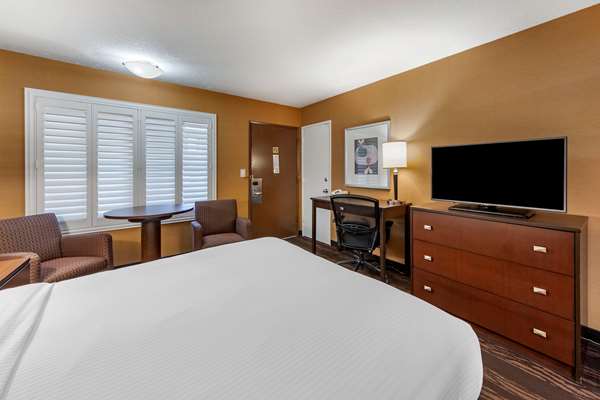  - Best Western Plus Stovall's Inn Anaheim