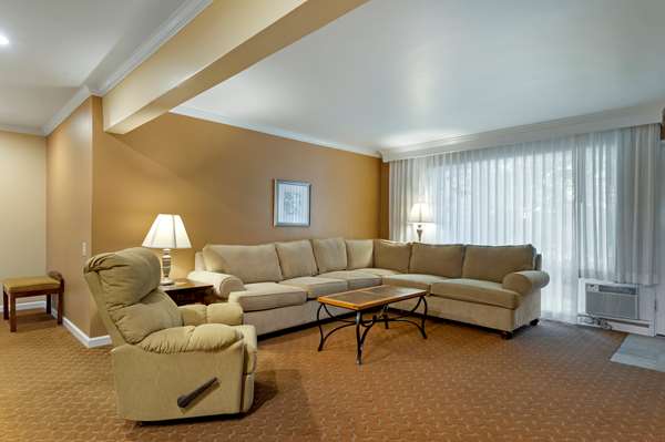 Suite - Best Western Plus Encina Inn Santa Barbara