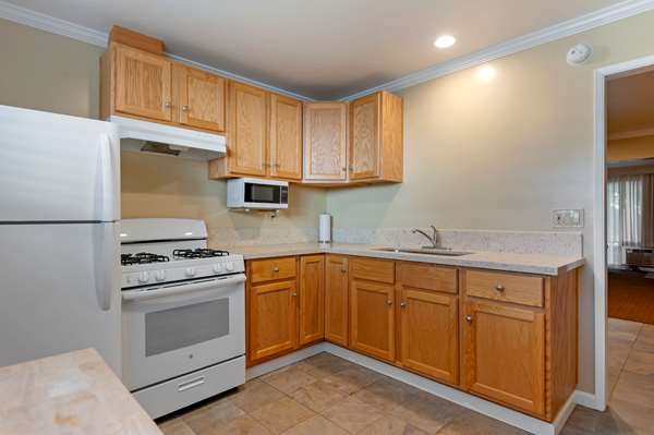 Suite - Best Western Plus Encina Inn Santa Barbara