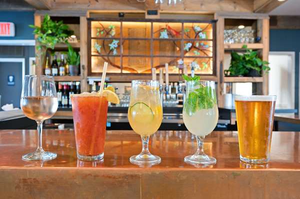 Bar - Best Western Plus Encina Inn Santa Barbara