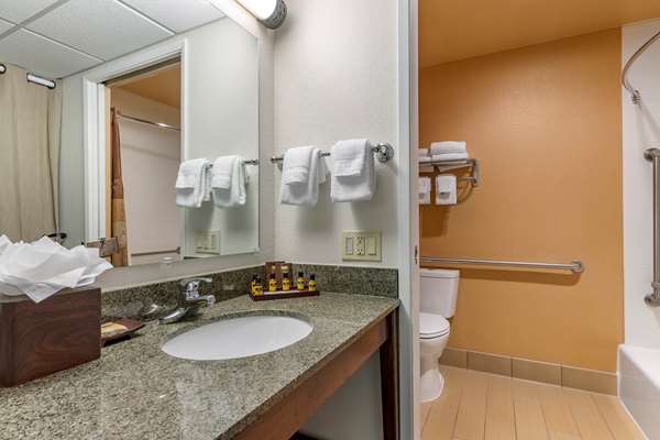  - Best Western Plus Garden Court Inn Fremont - I-880, Exit 17