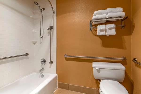  - Best Western Plus Garden Court Inn Fremont - I-880, Exit 17