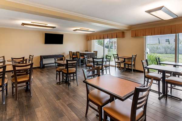 Restaurant - Best Western Plus Garden Court Inn Fremont - I-880, Exit 17