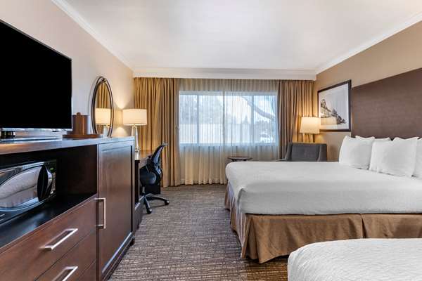  - Best Western Plus Garden Court Inn Fremont - I-880, Exit 17