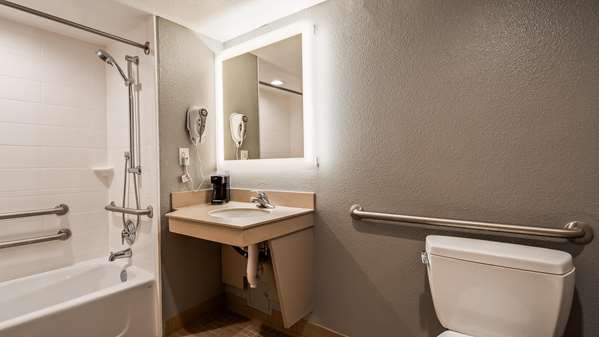  - Best Western Yacht Harbor Hotel San Diego