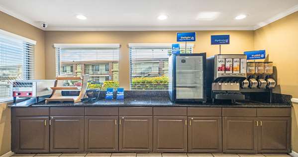 Amenities - Best Western Roseville Inn - I-80, Exit 103